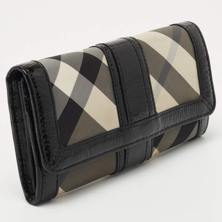 Pre Owned Burberry Black Beat Check Nylon and Patent Leather Penrose Continental Wallet