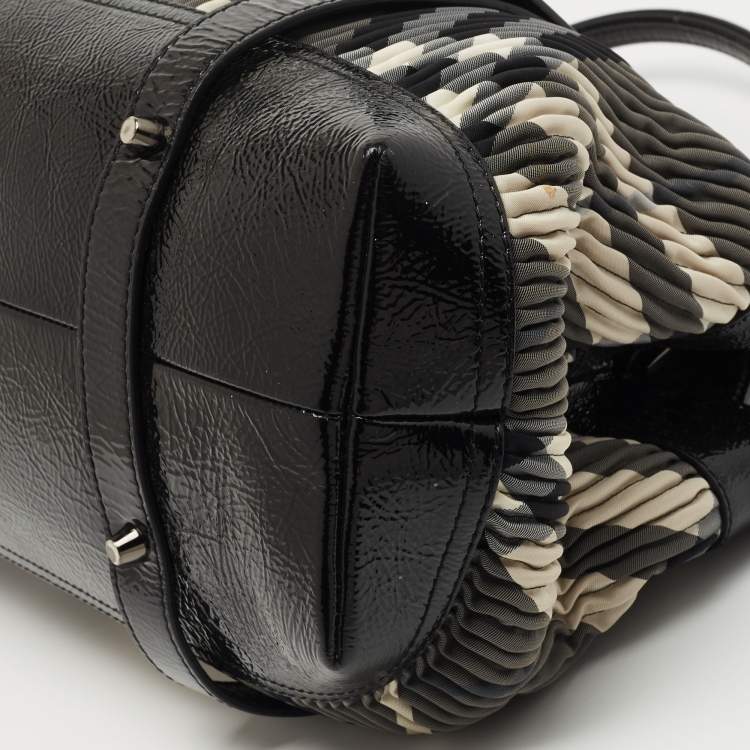 Pre Owned Burberry Black Beat Check Nylon and Patent Leather East/West Tote