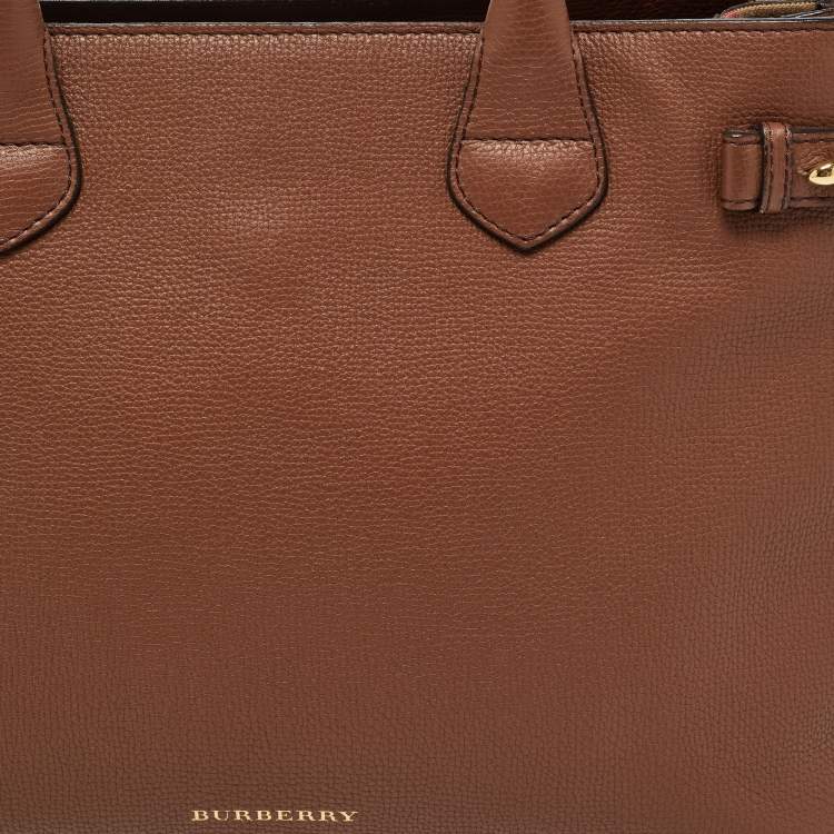 Pre Owned Burberry Beige Leather and House Check Fabric Medium Banner Tote