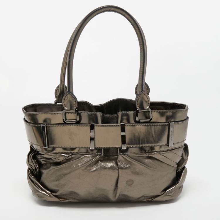 Pre Owned Burberry Metallic Pleated Leather Buckle Tote