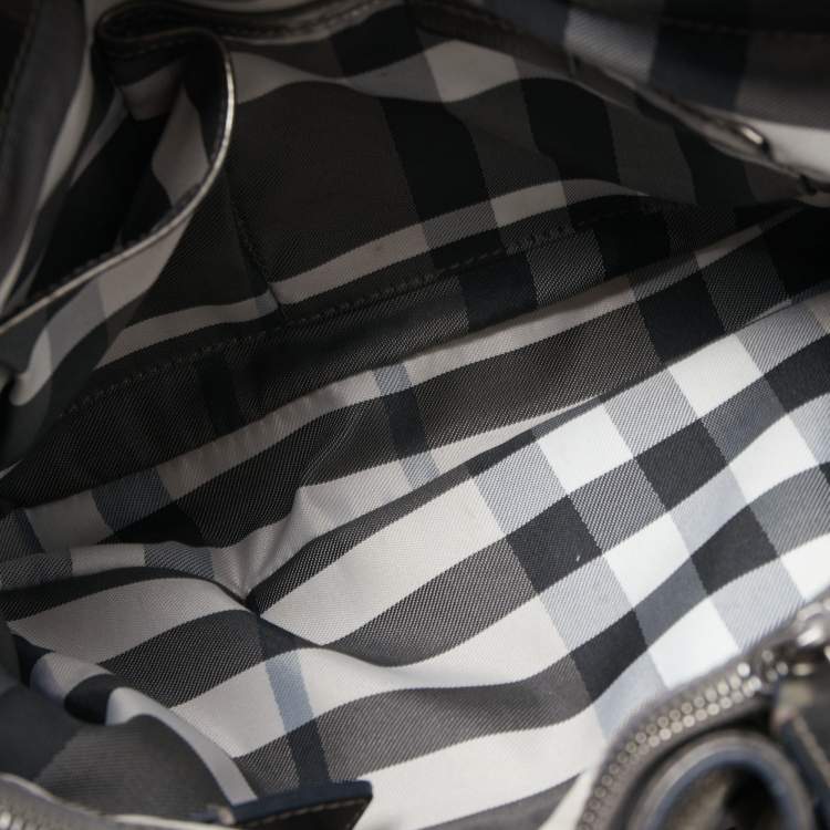 Pre Owned Burberry Metallic Pleated Leather Buckle Tote