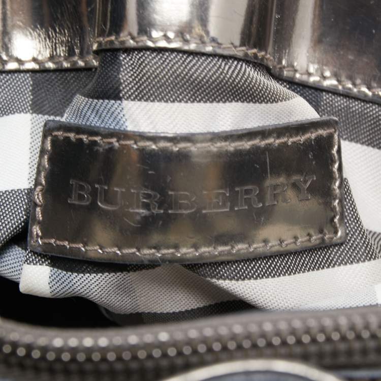 Pre Owned Burberry Metallic Pleated Leather Buckle Tote