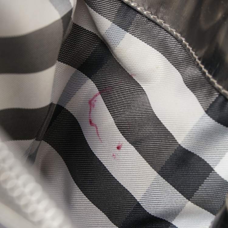 Pre Owned Burberry Metallic Pleated Leather Buckle Tote