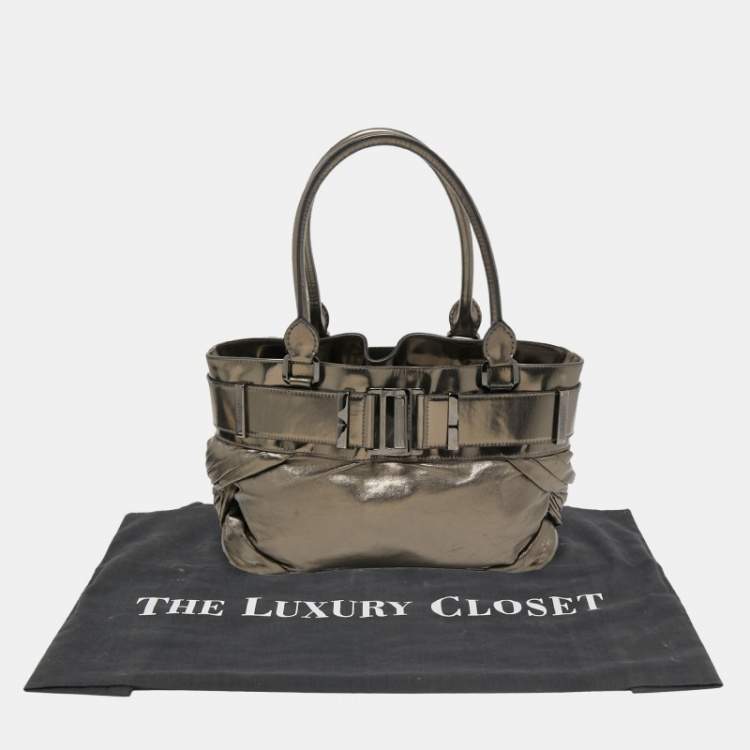 Pre Owned Burberry Metallic Pleated Leather Buckle Tote