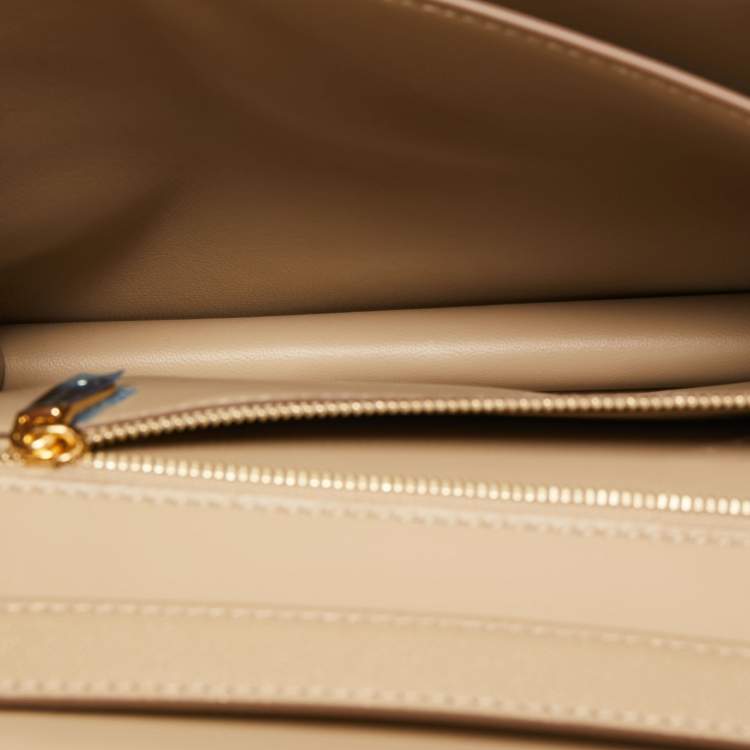 Pre Owned Burberry Beige Grain Leather Medium TB Shoulder Bag