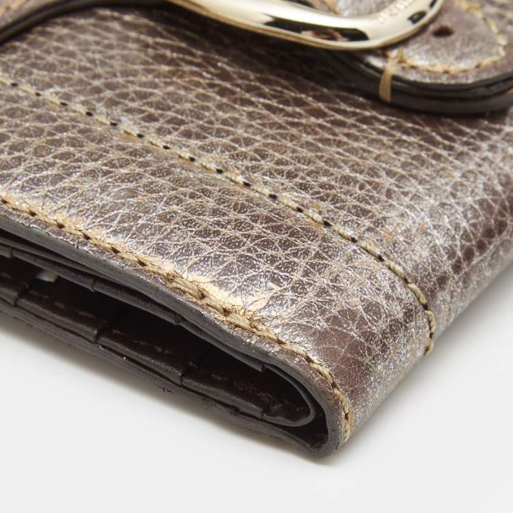 Pre Owned Burberry Metallic Leather Buckle Flap French Wallet