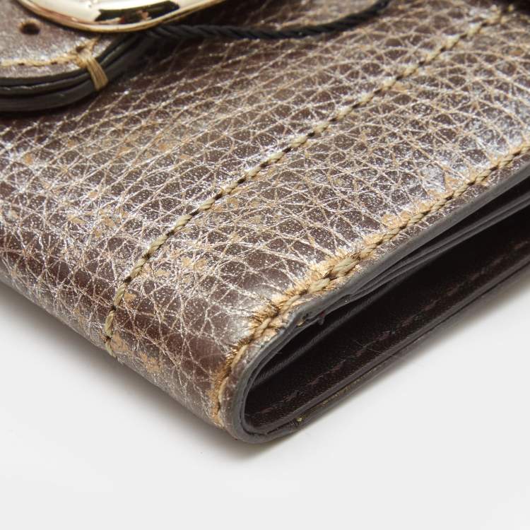 Pre Owned Burberry Metallic Leather Buckle Flap French Wallet