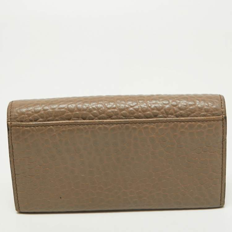 Pre Owned Burberry Beige Leather Flap Continental Wallet