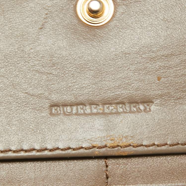 Pre Owned Burberry Beige Leather Flap Continental Wallet