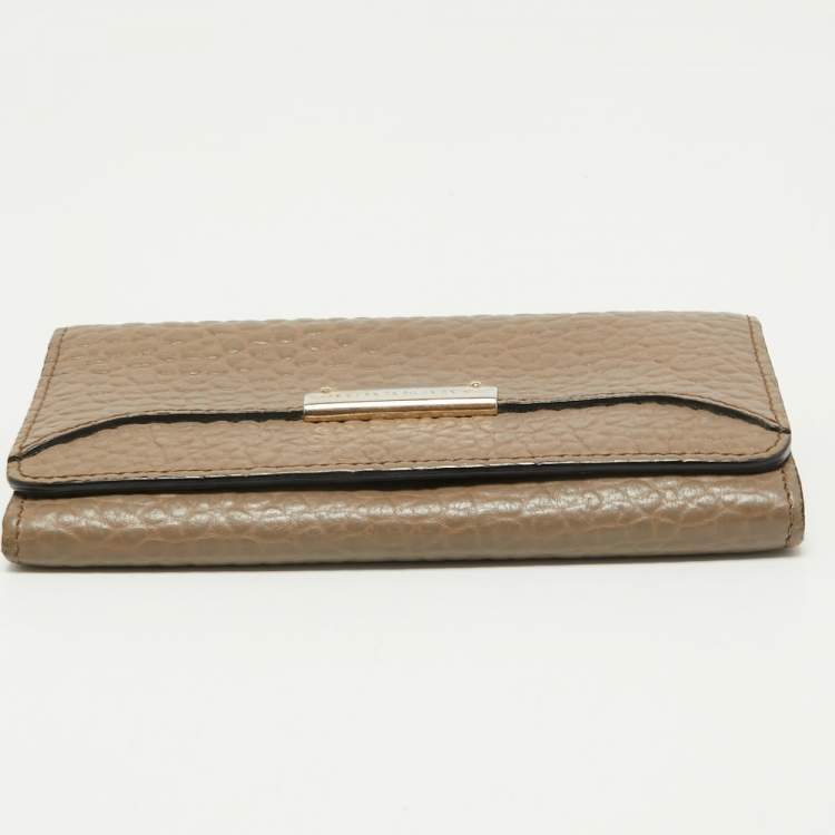 Pre Owned Burberry Beige Leather Flap Continental Wallet