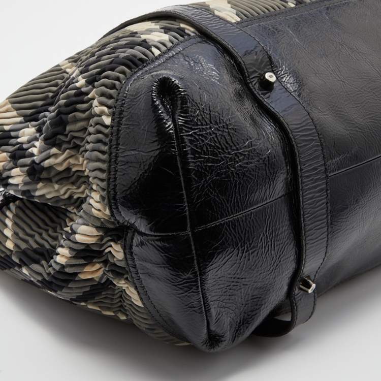 Pre Owned Burberry Black/Grey Beat Check Nylon and Patent Leather Lowry Tote