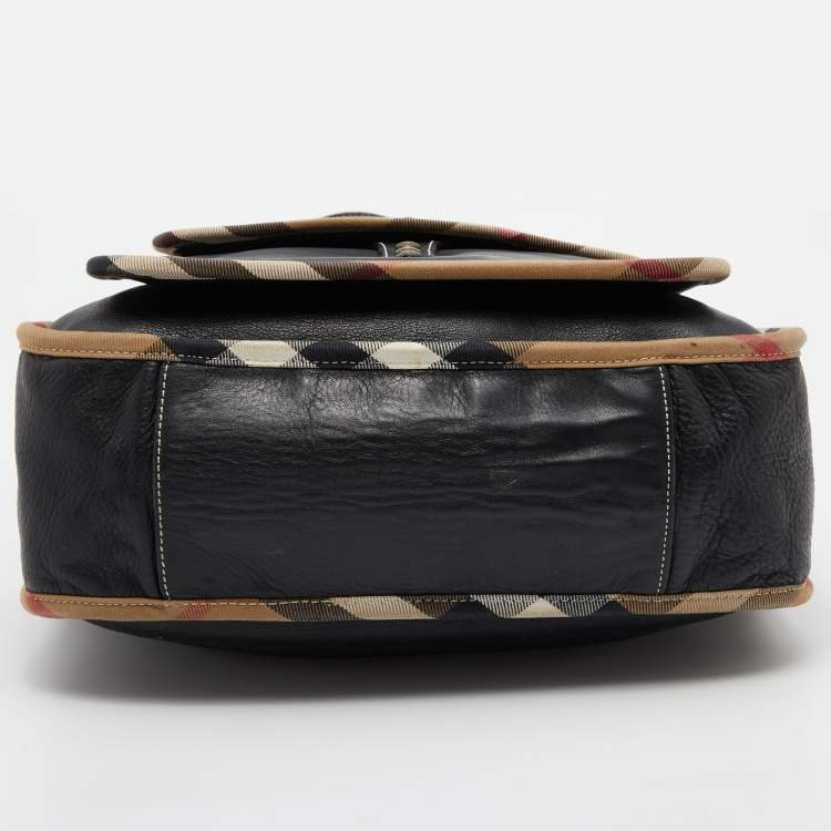 Pre Owned Burberry Black Leather and Canvas Vintage Shoulder Bag
