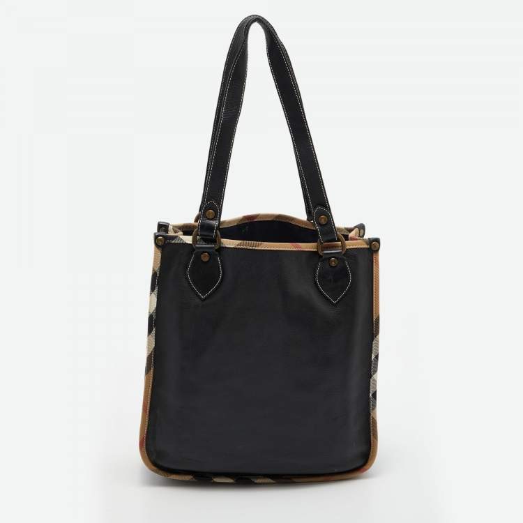 Pre Owned Burberry Black Leather and Canvas Vintage Shoulder Bag