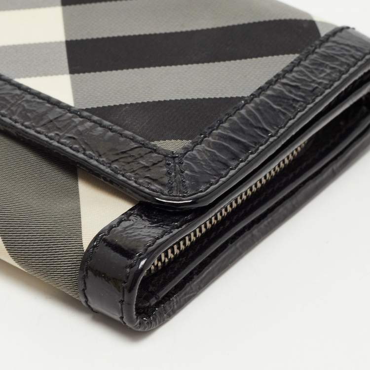 Pre Owned Burberry Black Beat Check Nylon and Patent Leather Flap Wallet on Chain