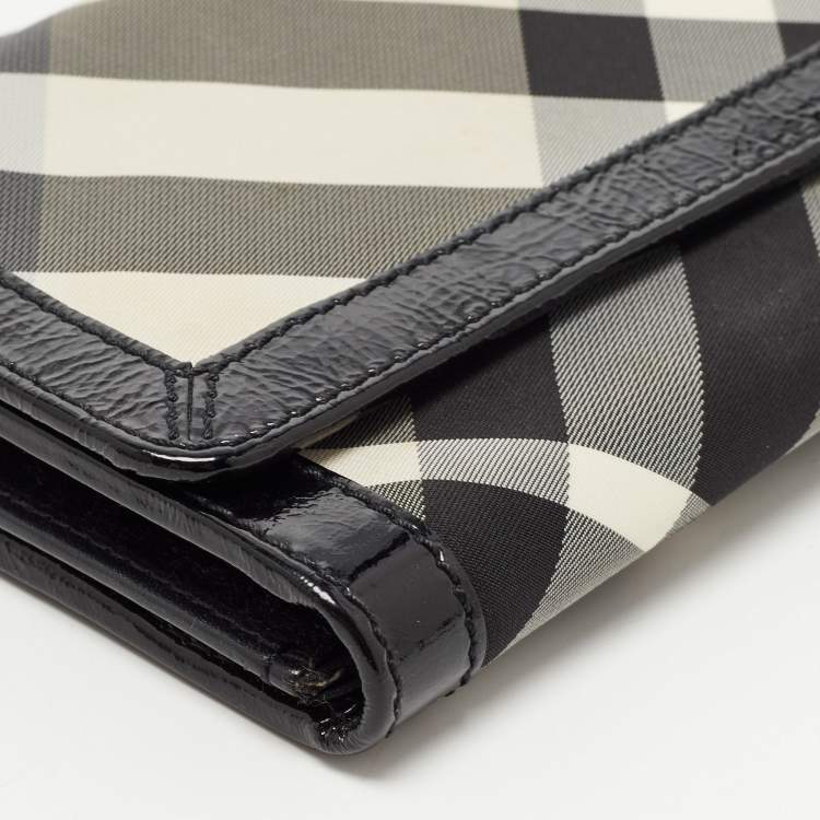 Pre Owned Burberry Black Beat Check Nylon and Patent Leather Flap Wallet on Chain