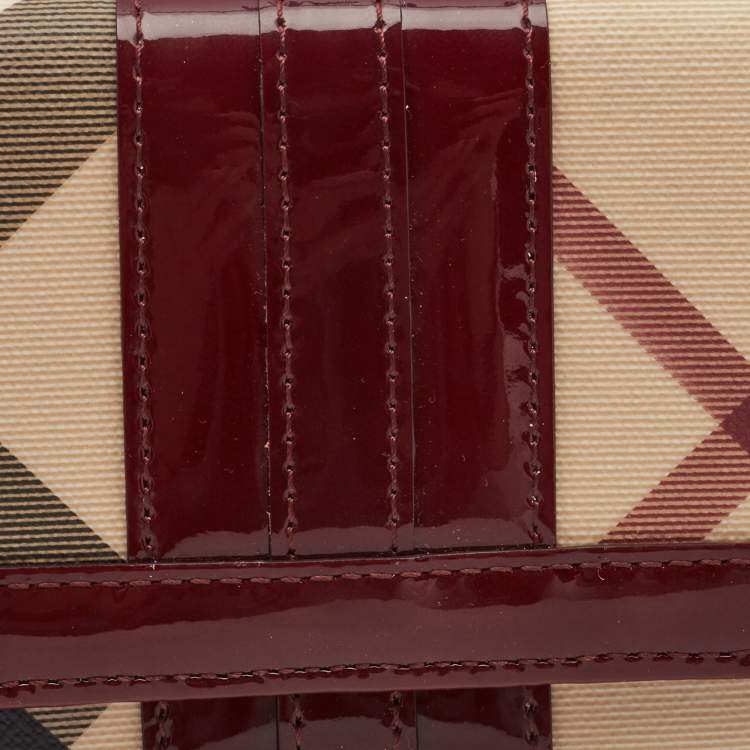 Pre Owned Burberry Novacheck PVC and Patent Leather Flap French Wallet