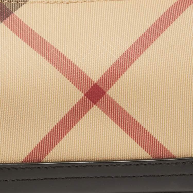 Pre Owned Burberry Black/Beige Nova Check PVC and Glossy Leather Pochette Bag