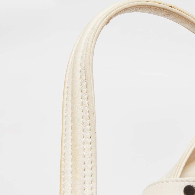 Pre Owned Burberry White Leather Crompton Shoulder Bag