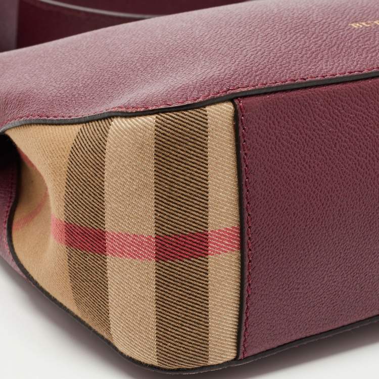 Pre Owned Burberry Burgundy Leather And House Check Fabric Helmsley Crossbody Bag