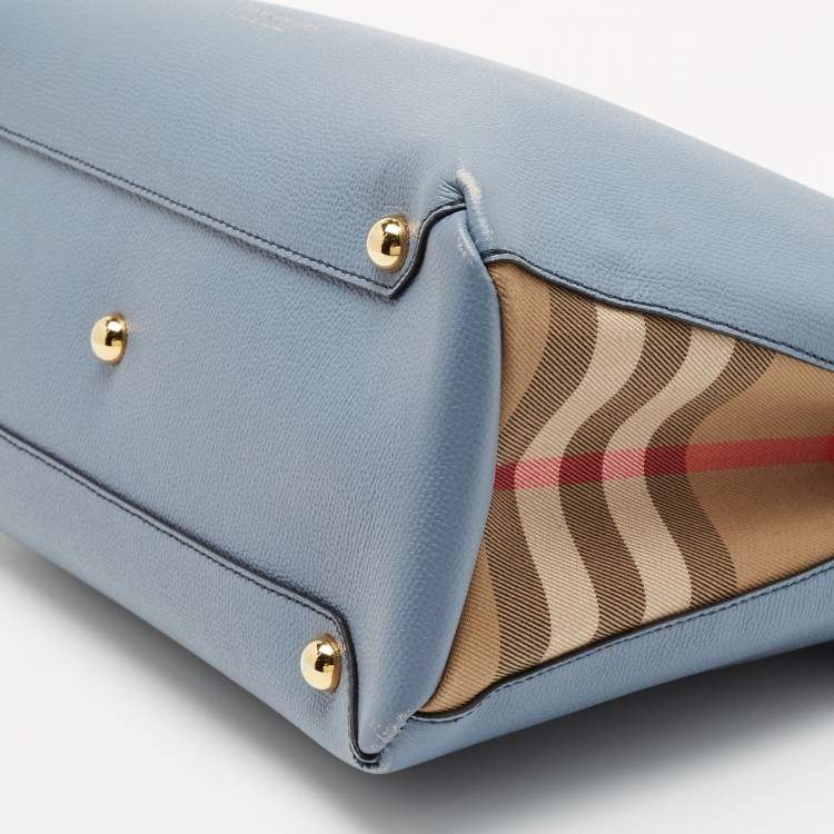 Pre Owned Burberry Blue Leather and House Check Canvas Medium Banner Tote