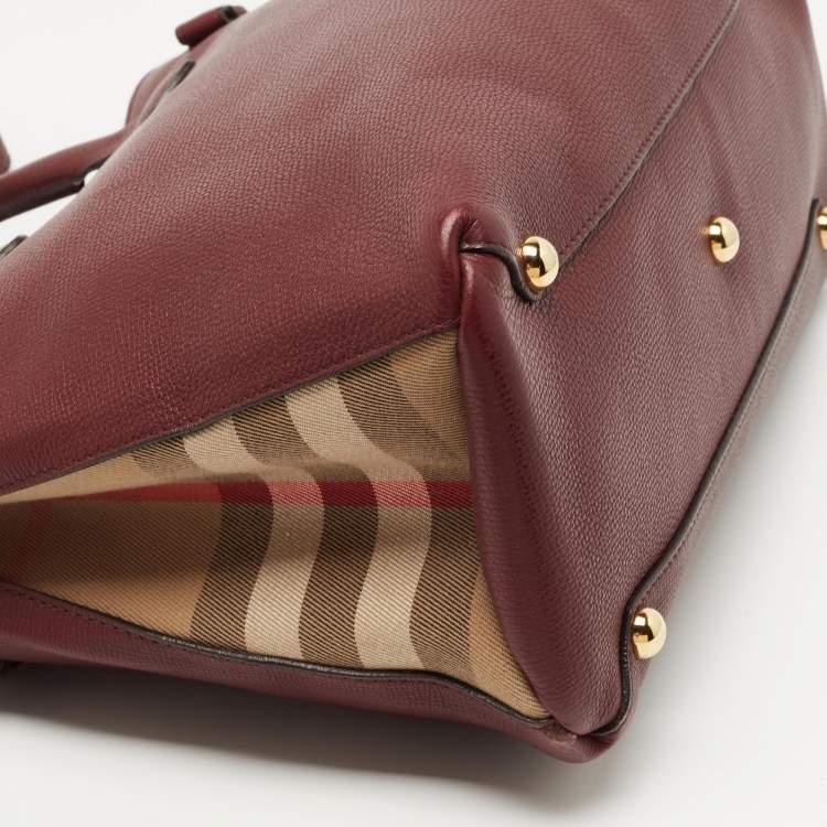 Pre Owned Burberry Burgundy Leather and House Check Fabric Medium Banner Tote