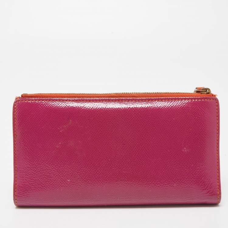 Pre Owned Burberry Magenta Patent Leather Constantine Continental Wallet