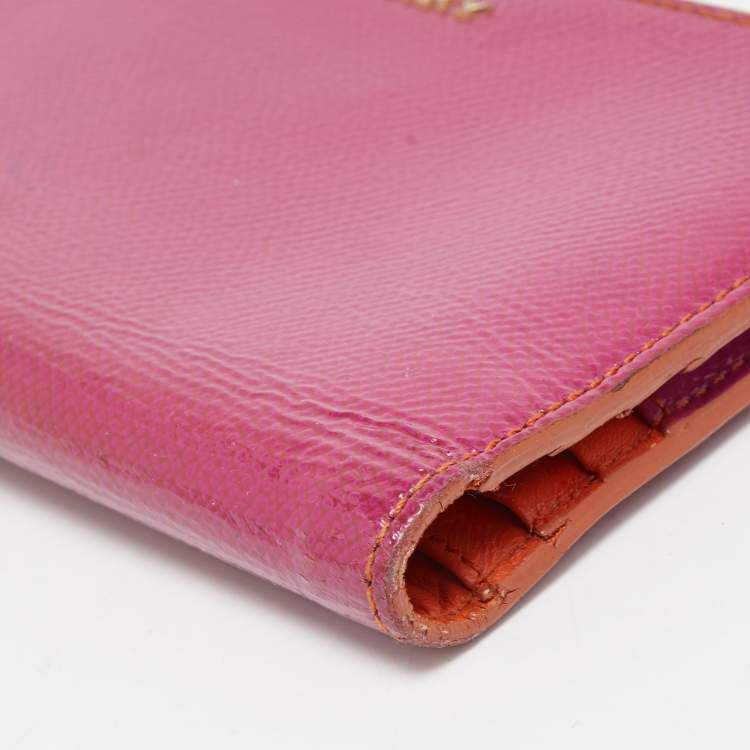 Pre Owned Burberry Magenta Patent Leather Constantine Continental Wallet