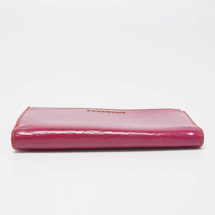 Pre Owned Burberry Magenta Patent Leather Constantine Continental Wallet