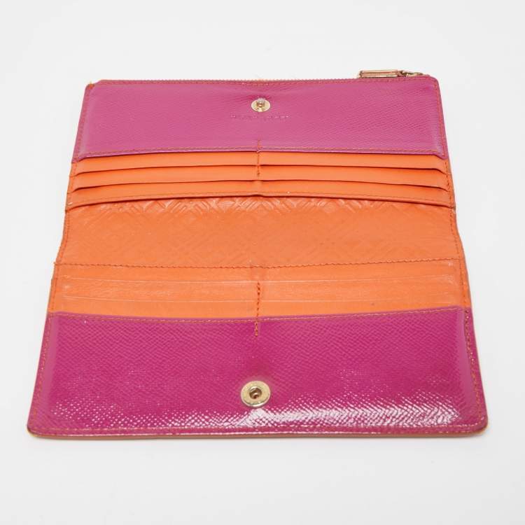 Pre Owned Burberry Magenta Patent Leather Constantine Continental Wallet
