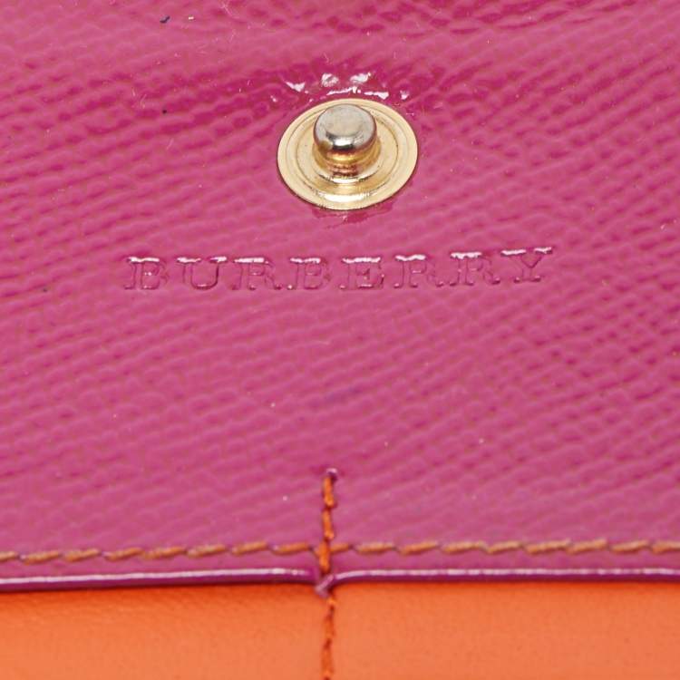 Pre Owned Burberry Magenta Patent Leather Constantine Continental Wallet