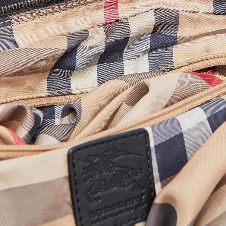 Pre Owned Burberry Black Nylon and Leather Buckleigh Tote