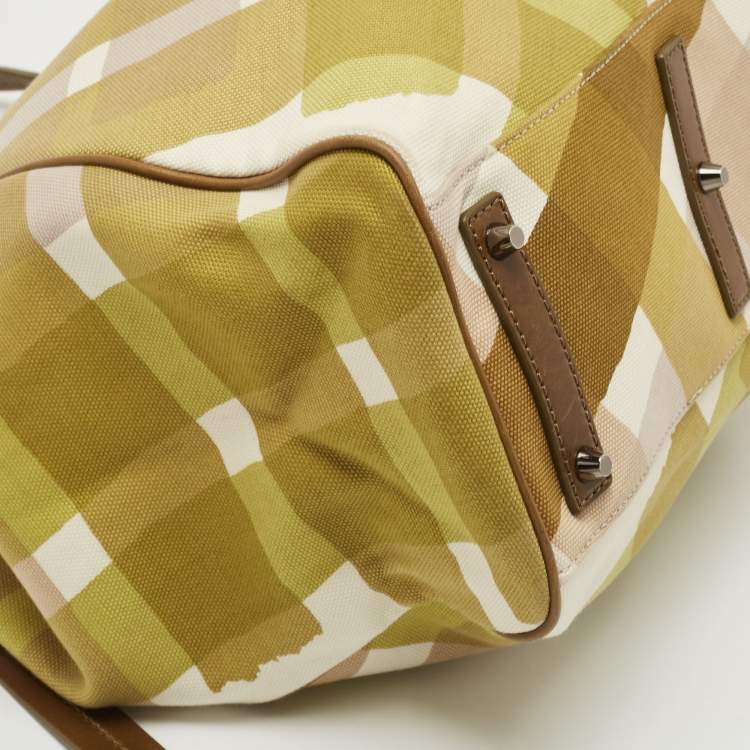 Pre Owned Burberry Green/White Check Canvas And Leather Tote