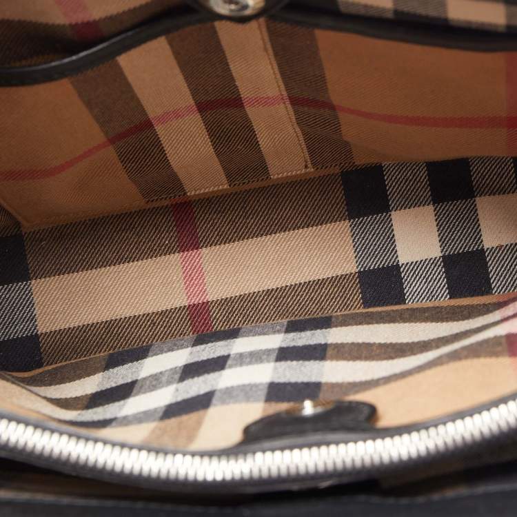 Pre Owned Burberry Black Leather Chain Banner Tote