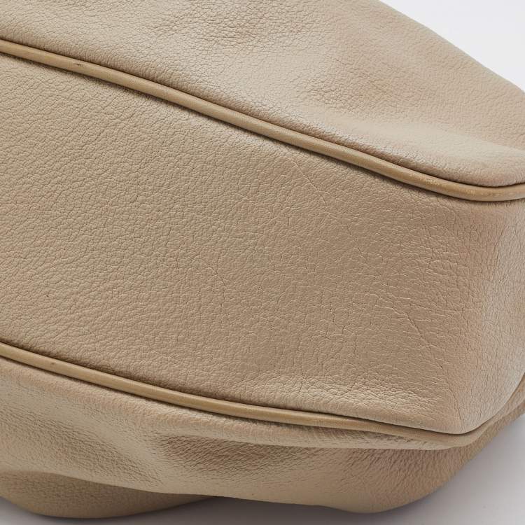 Pre Owned Burberry Cream Leather Drawstring  Hobo