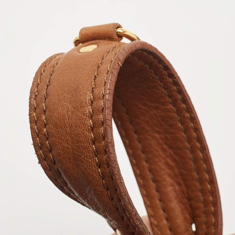 مملوكة مسبقًا Burberry Brown Leather Logo Hobo