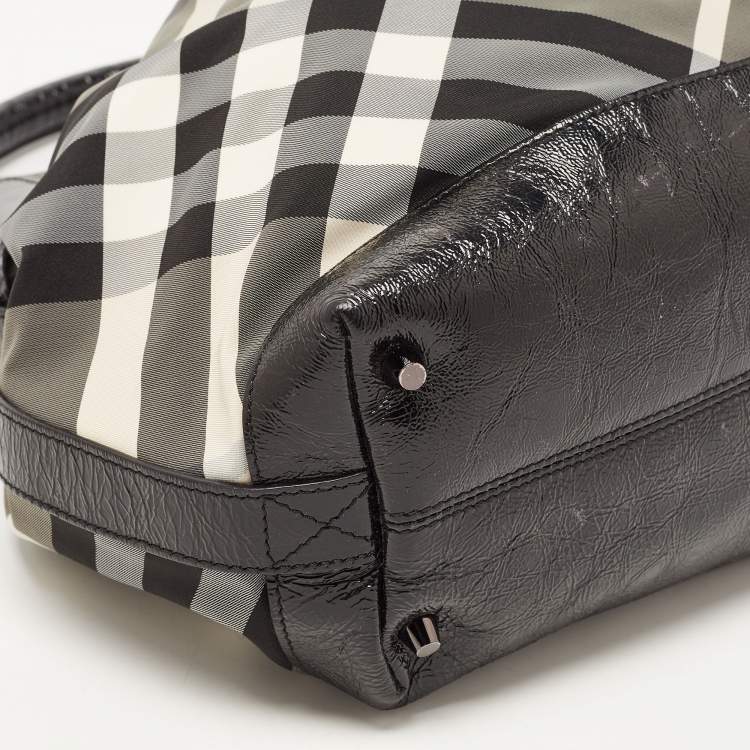 Pre Owned Burberry Black Beat Check Nylon and Patent Leather Hobo