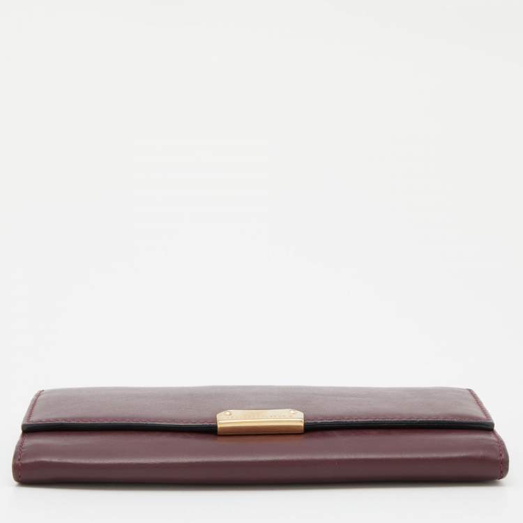 Pre Owned Burberry Burgundy Leather Flap Continental Wallet