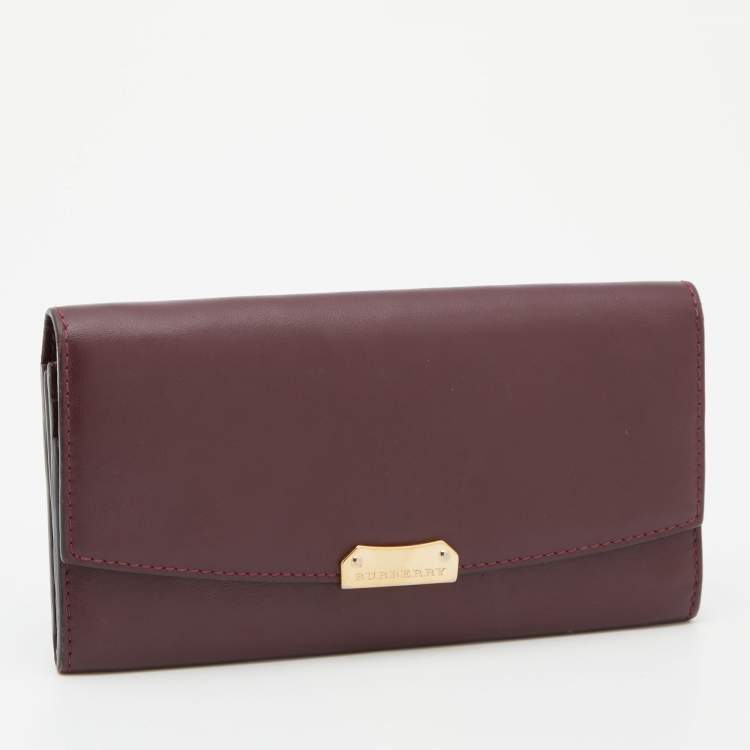 Pre Owned Burberry Burgundy Leather Flap Continental Wallet