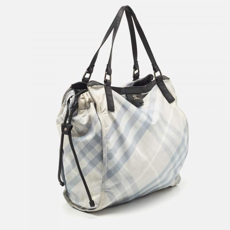 Pre Owned Burberry Black/Light Blue Nova Check Nylon and Leather Buckleigh Tote