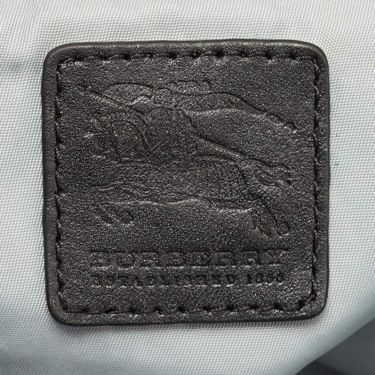 Pre Owned Burberry Black/Light Blue Nova Check Nylon and Leather Buckleigh Tote