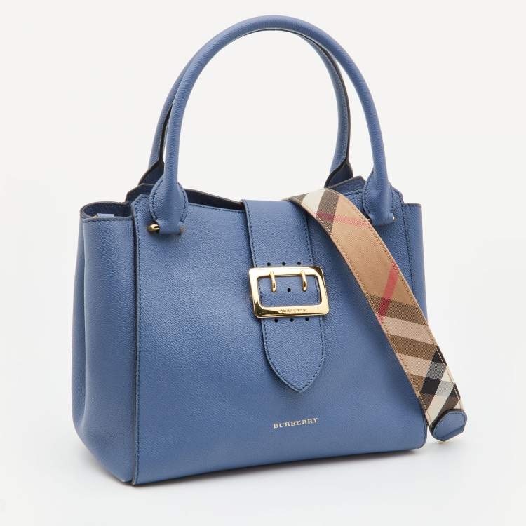 Pre Owned Burberry Blue Leather Medium Buckle Tote