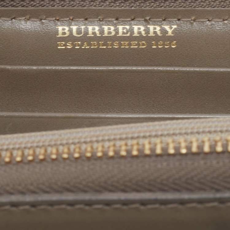 Pre Owned Burberry Beige House Check PVC and Leather Ziggy Corset Wallet 
