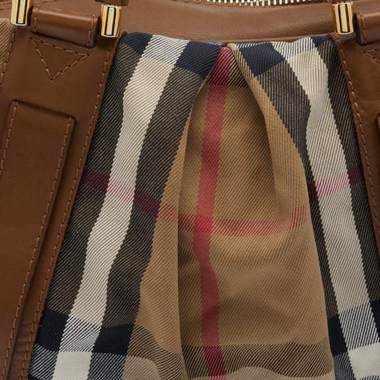 Pre Owned Burberry Beige House Check Canvas and Leather Ashbury Knight Bag