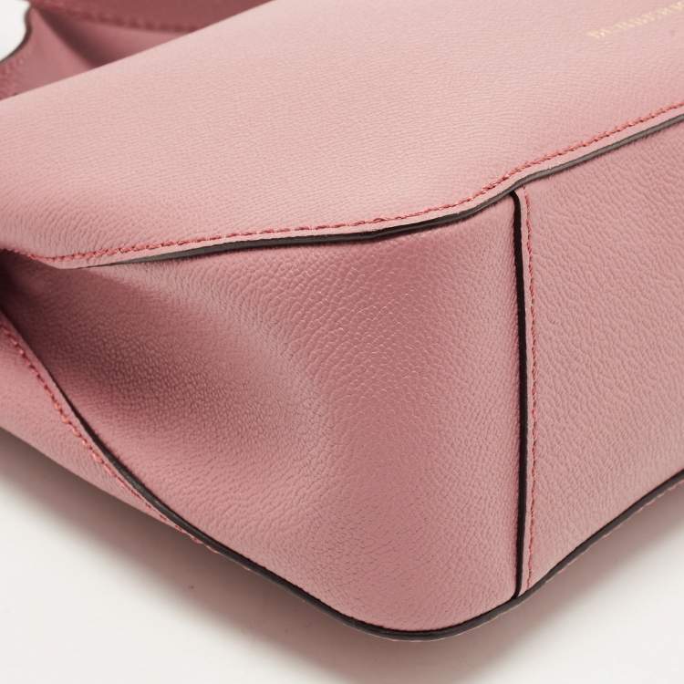 Pre Owned Burberry Pink Leather Helmsley Crossbody Bag