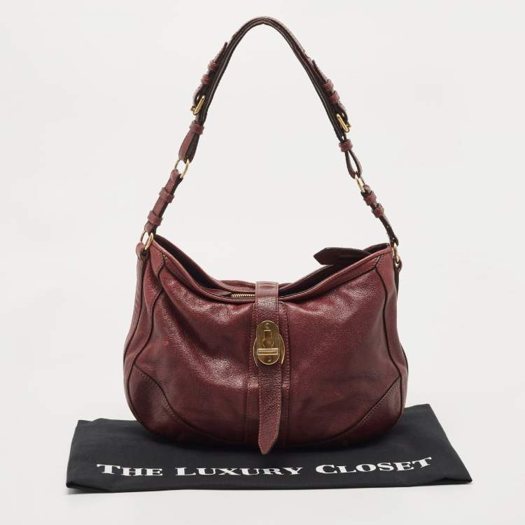 Pre Owned Burberry Burgundy Textured Leather Bartow Hobo