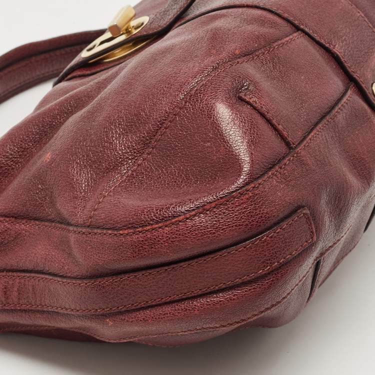 Pre Owned Burberry Burgundy Textured Leather Bartow Hobo