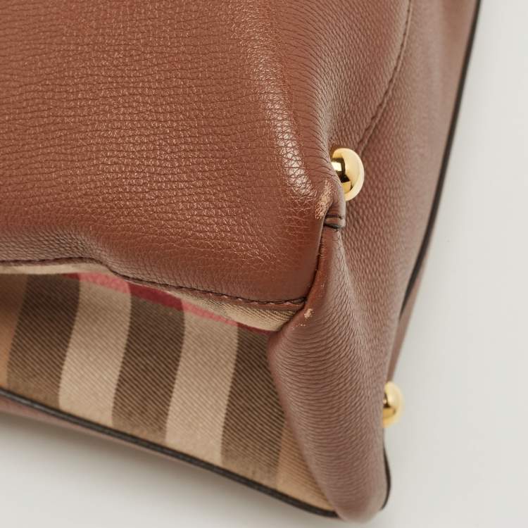Pre Owned Burberry Beige/Brown Leather and House Check Fabric Medium Banner Tote