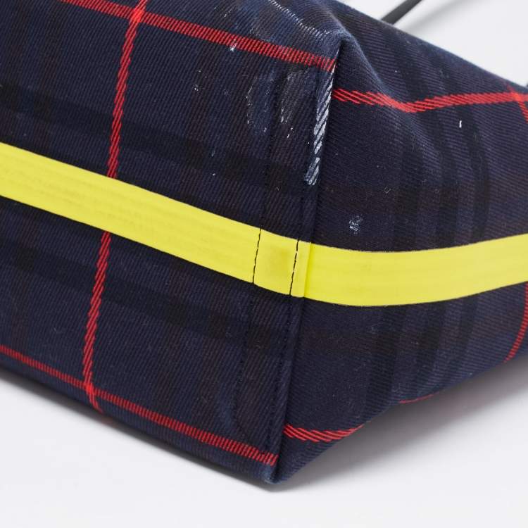 Pre Owned Burberry Dark Blue/Red Check Canvas Medium Reversible Giant Tote 