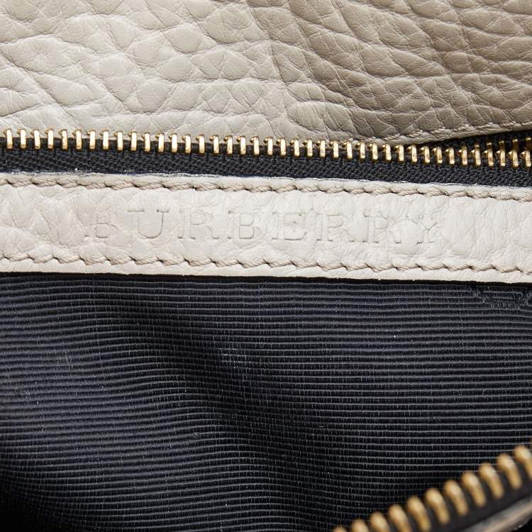 Pre Owned Burberry Light Grey Textured Leather Chichester Crossbody Bag