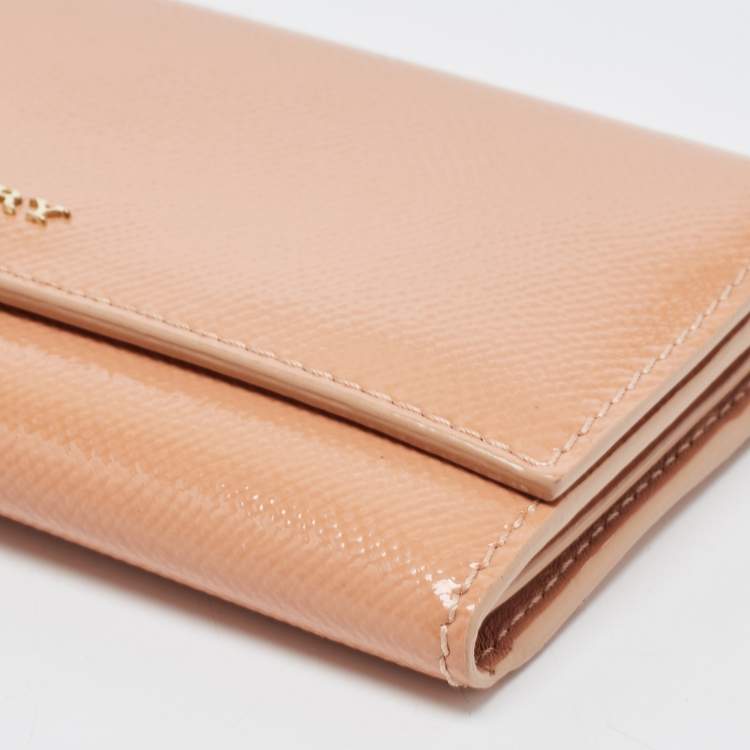 Pre Owned Burberry Coral Patent Leather Flap Continental Wallet